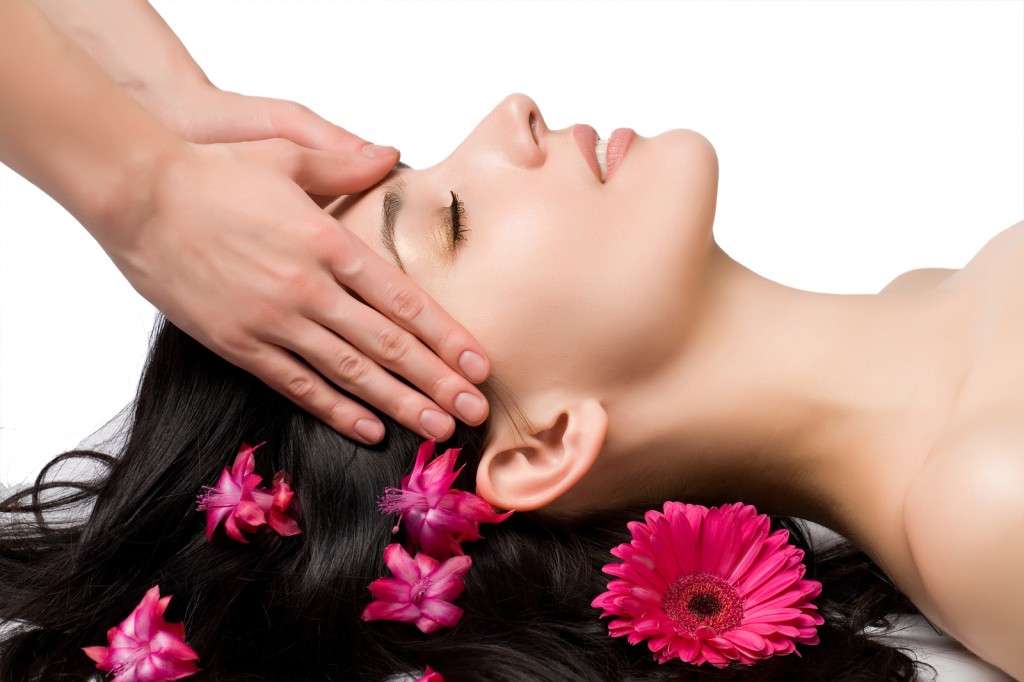 Advantages of head massage for hair growth